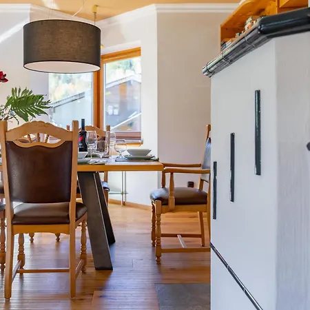 Semesterbostad Haus Kitzblick Xl