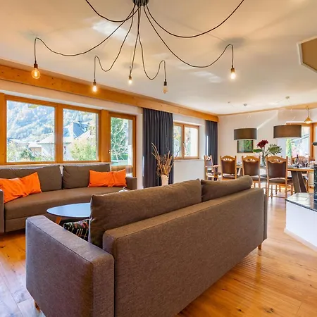 Semesterbostad Haus Kitzblick Xl