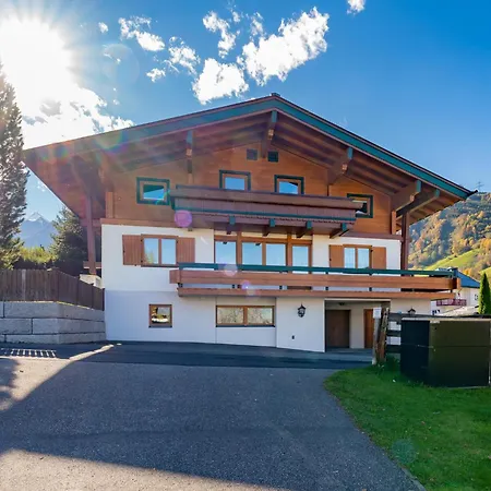 Semesterbostad Haus Kitzblick Xl