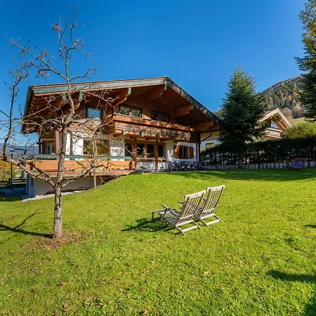 Haus Kitzblick Xl Semesterbostad *